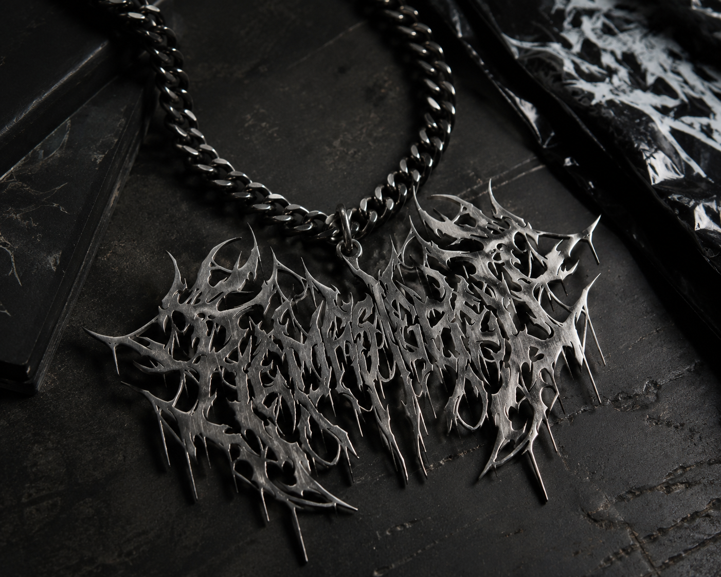 Collier Thorn Chrome
